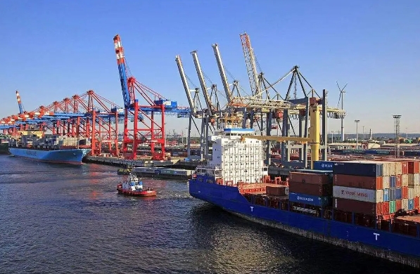 日本國(guó)際物流行業(yè)以其高效、快捷和安全的服務(wù)贏得了廣泛贊譽(yù)