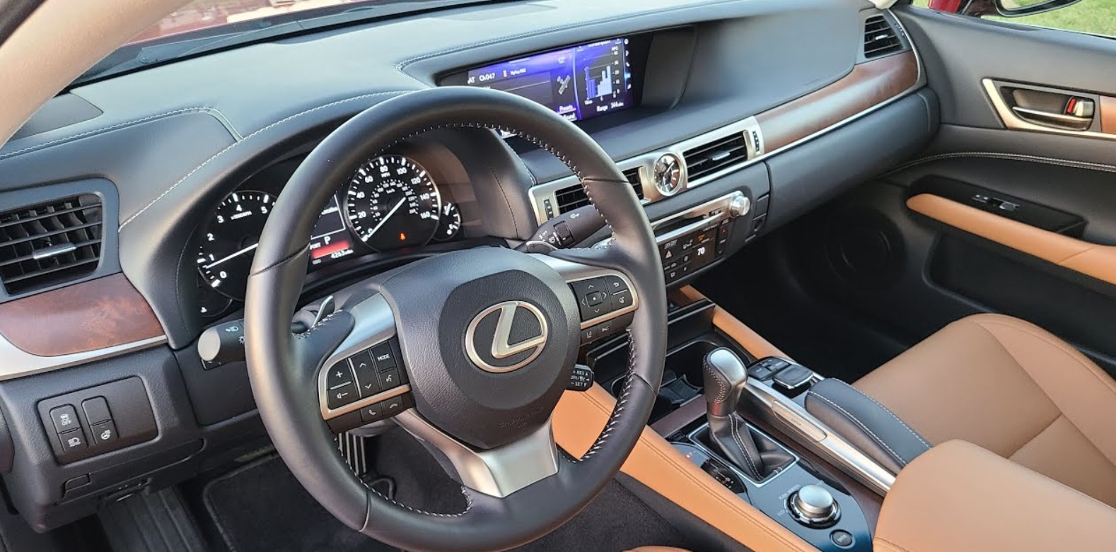 2022 Lexus GS 460 Interior